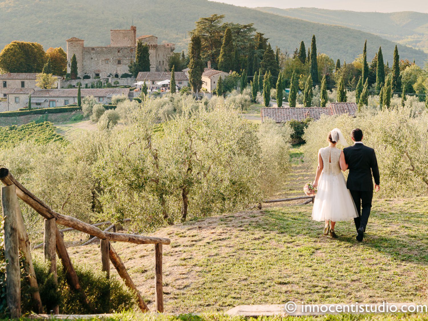 wedding officiant in Tuscany Chianti